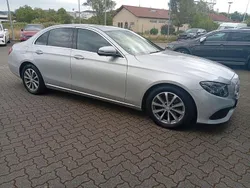 Silber Gebraucht 2016 Mercedes E220 Limousine | 17.999 € (Fairer Preis)