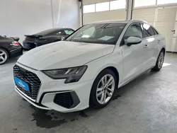 Gletscherweiß metallic Gebraucht 2021 Audi A3 S-Line Limousine | 22.999 € (Guter Preis)