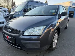 Grau Gebraucht 2006 Ford Focus Trend Limousine | 2.990 € (Etwas zu teuer)
