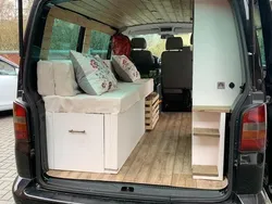 Schwarz Gebraucht 2008 VW T5 Van | 13.000 € (Teuer)