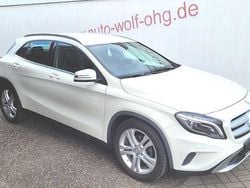 Calcitweiß Gebraucht 2015 Mercedes GLA180 Urban SUV | 17.680 € (Fairer Preis)