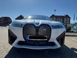 Weiß Gebraucht 2024 BMW iX Sport Line SUV | 59.950 € (Etwas zu teuer)