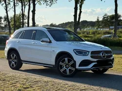 Weiß Gebraucht 2021 Mercedes GLC300e AMG line SUV | 33.980 € (Guter Preis)