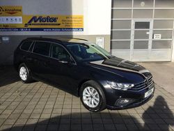 Deep black perleffekt Gebraucht 2023 VW Passat Business Kombi | 31.410 € (Teuer)