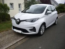 Weiß Gebraucht 2020 Renault Zoe Experience Kleinwagen | 9.350 € (Fairer Preis)