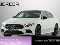 Unilack polarweiß Gebraucht 2020 Mercedes A250 AMG Limousine | 30.280 € (Teuer)