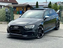 Mythosschwarz metallic Gebraucht 2018 Audi RS3 Sportback Sport Kleinwagen | 35.900 € (Guter Preis)