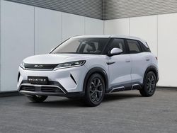 Weiß Neu 2025 BYD Atto 2 Active SUV | 26.750 €