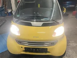Gelb Gebraucht 2001 Smart ForTwo Coupé Kleinwagen | 250 €