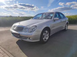 Silber Gebraucht 2005 Mercedes E320 Avantgarde Limousine | 9.790 €