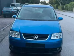 Blau Gebraucht 2003 VW Touran Highline Van / Kleinbus | 750 € (Superpreis)