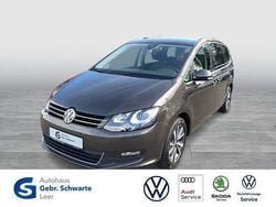 Braun Gebraucht 2022 VW Sharan Comfortline Van / Kleinbus | 30.980 € (Fairer Preis)