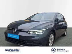 Grau Gebraucht 2023 VW Golf VIII Life Kleinwagen | 21.950 € (Fairer Preis)