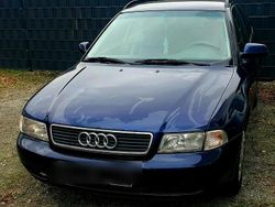 Blau Gebraucht 1996 Audi A4 S-Line Kombi | 2.000 € (Fairer Preis)