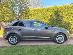 Braun Gebraucht 2015 Audi A3 Kleinwagen | 8.800 €