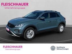 Blau Gebraucht 2024 VW T-Roc Life SUV | 23.790 € (Fairer Preis)