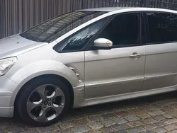 Silber Gebraucht 2010 Ford S-MAX S Van / Kleinbus | 4.999 € (Fairer Preis)