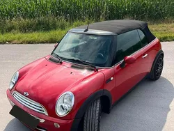 Rot Gebraucht 2005 Mini Cooper Cabriolet Cabrio | 5.790 € (Teuer)
