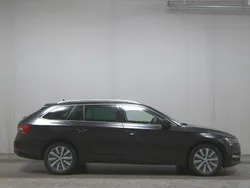 Schwarz magic perleffekt Gebraucht 2021 Skoda Superb Style Kombi | 20.980 € (Guter Preis)