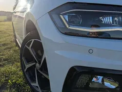 Weiß Gebraucht 2019 VW Polo Highline Limousine | 24.500 €