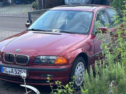 Rot Gebraucht 1998 BMW 318 Limousine | 2.000 € (Guter Preis)
