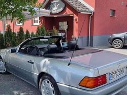 Astralsilbermetallic Gebraucht 1992 Mercedes SL300 Cabrio | 29.500 €