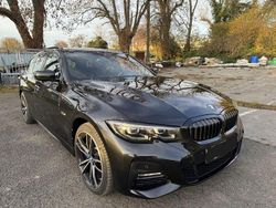 Schwarz Gebraucht 2022 BMW 330e M Sport Kombi | 32.850 € (Superpreis)