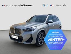 Spacesilber metallic Gebraucht 2025 BMW iX1 M Sport SUV | 49.885 € (Fairer Preis)