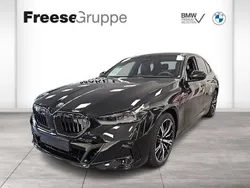 Schwarz Neu 2025 BMW 530e M Sport Limousine | 70.990 €