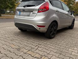 Grau Gebraucht 2009 Ford Fiesta Kleinwagen | 3.500 € (Fairer Preis)