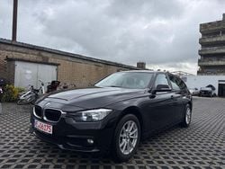 Schwarz Gebraucht 2016 BMW 318 Advantage Kombi | 9.590 € (Superpreis)