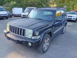 Brilliant black crystal pearl Gebraucht 2008 Jeep Commander Overland SUV | 4.900 €