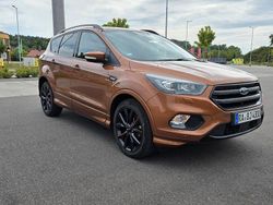 Braun Gebraucht 2018 Ford Kuga ST-Line SUV | 14.599 € (Fairer Preis)