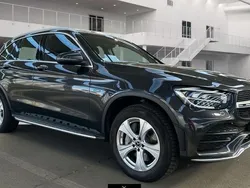 Mercedes GLC300e