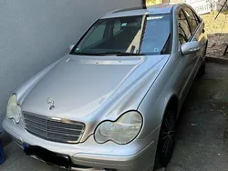 Silber Gebraucht 2003 Mercedes C180 Classic Limousine | 1.450 € (Etwas zu teuer)