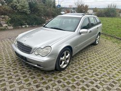 Silber Gebraucht 2002 Mercedes C220 Avantgarde Kombi | 1.500 € (Fairer Preis)