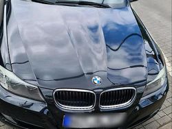 Schwarz Gebraucht 2009 BMW 318 Kombi | 5.100 € (Fairer Preis)