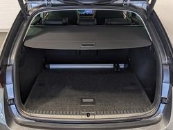 Metallic Gebraucht 2024 Skoda Octavia Selection | 34.510 € (Fairer Preis)