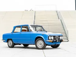 Blau Gebraucht 1977 Alfa Romeo Giulia Super Limousine | 39.900 €