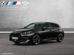 Black sapphire Neu 2025 BMW M135 Performance Kleinwagen | 54.555 € (Fairer Preis)