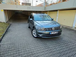 Silber Gebraucht 2019 VW Tiguan Allspace Highline SUV | 25.000 €