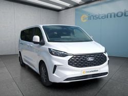 Weiß Gebraucht 2024 Ford Tourneo Van / Kleinbus | 45.749 € (Etwas zu teuer)