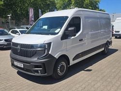 Weiß (weiss) Gebraucht 2024 Renault Master Van | 32.890 € (Fairer Preis)