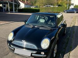 Schwarz Gebraucht 2003 Mini Cooper Kleinwagen | 1.400 €