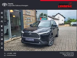 Schwarz Neu 2024 Toyota Corolla Cross Team SUV | 39.990 € (Etwas zu teuer)