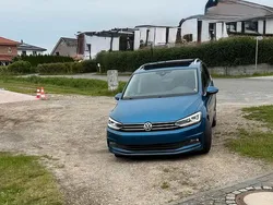 Blau Gebraucht 2017 VW Touran Highline Van / Kleinbus | 14.900 € (Fairer Preis)