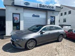 Grau Gebraucht 2020 Mercedes CLA200 Limousine | 28.550 € (Fairer Preis)