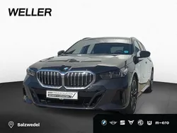Sophistograu (grau) Gebraucht 2024 BMW 520 Comfort Edition Kombi | 51.300 € (Superpreis)