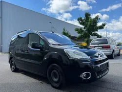 Schwarz Gebraucht 2013 Citroën Berlingo SELECTION Van / Kleinbus | 5.999 € (Superpreis)