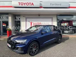 Blau Gebraucht 2021 Audi SQ8 Ambiente SUV | 74.980 € (Guter Preis)